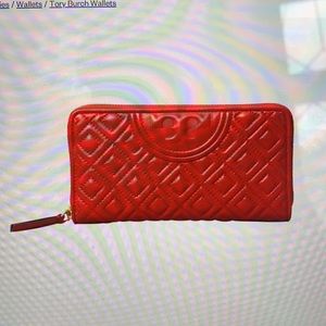 Tory Burch Fleming Continental Wallet in Red